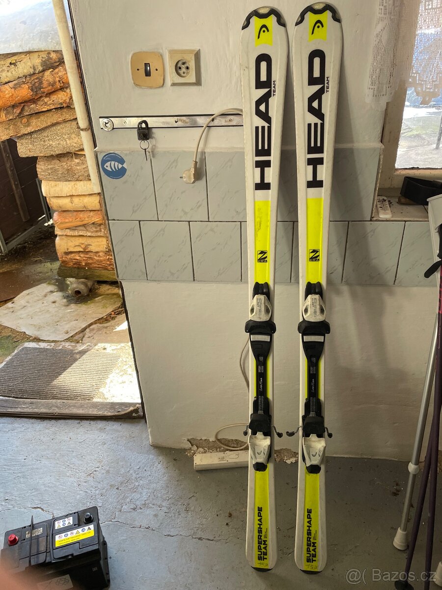 Sjezdové lyže HEAD