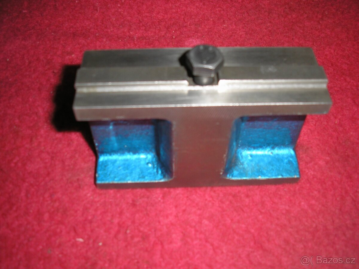 Příslušenství k soustruhu Tos MN 80 stolek