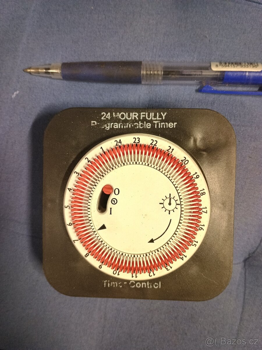 Časový spínač na 230V a spínací zásuvka
