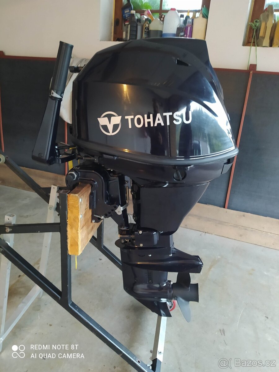 Motorový člun 30 koní Tohatsu