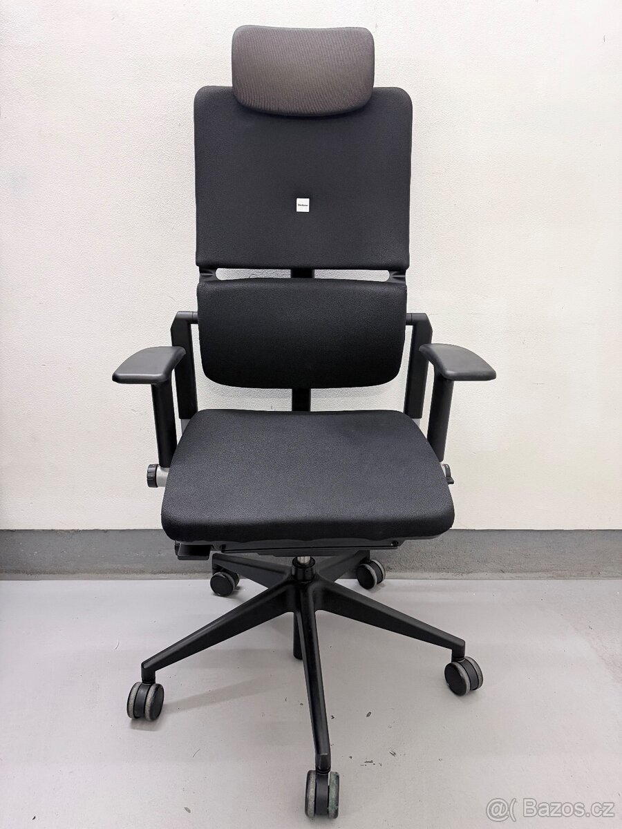 Kancelářská židle Steelcase Please - černá