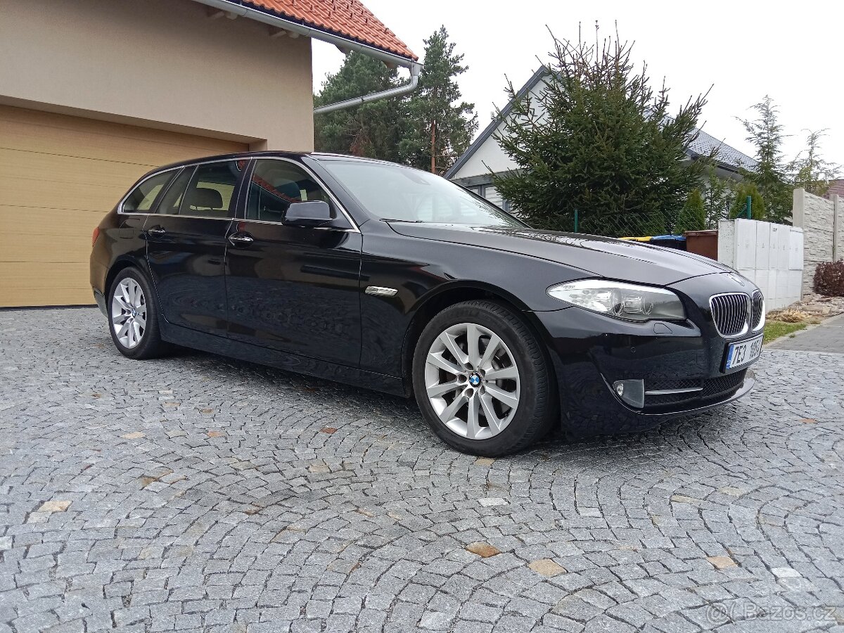 BMW 530, 180kw manuál, zadokolka, panorama, nez. topeni