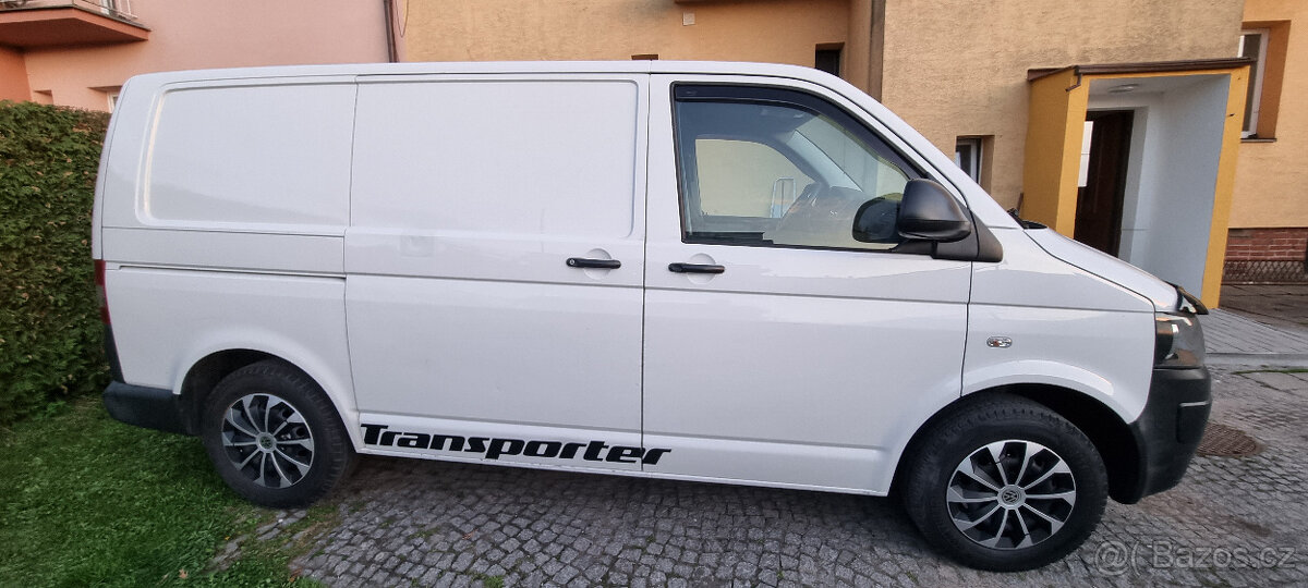 VW TRANSPORTER T5.1 -2.0 TDI r.v -2013