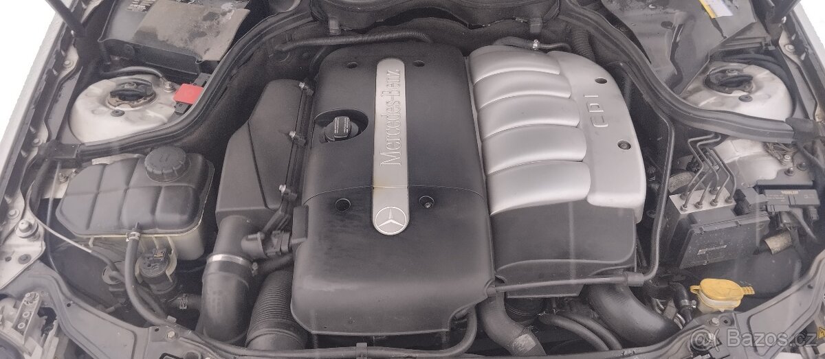 Mercedes-Benz Motor 270 CDI