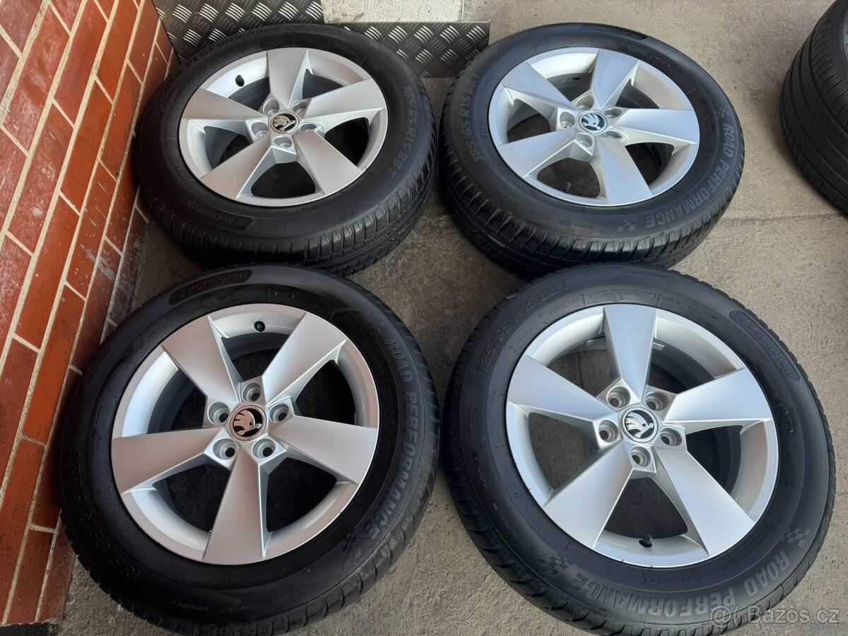 Alu 15" 5x100 škoda HADAR letní 85% F4, TOP