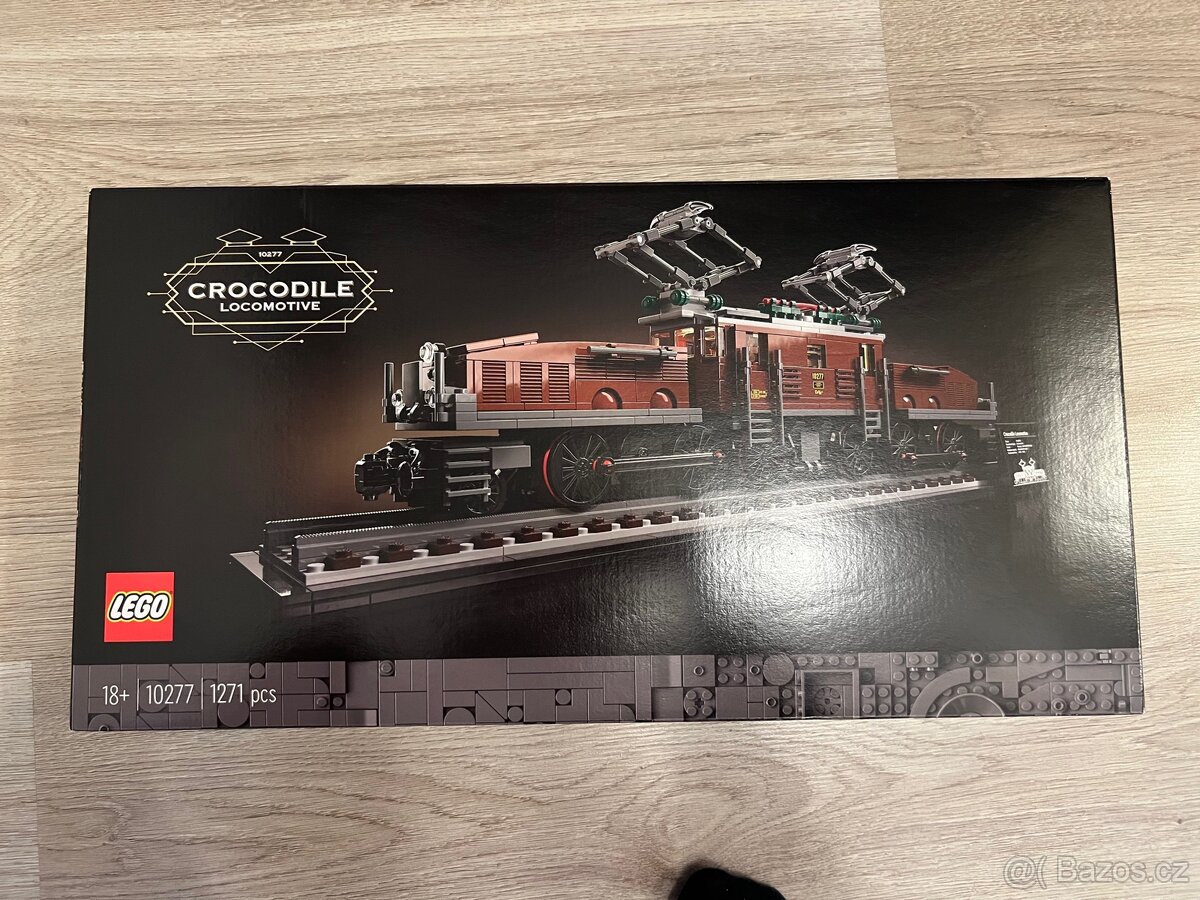Lego 10277 - Crocodile Locomotive