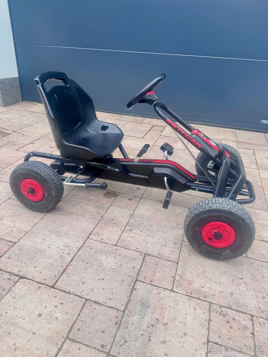 Dětská šlapací motokára značky Kettler