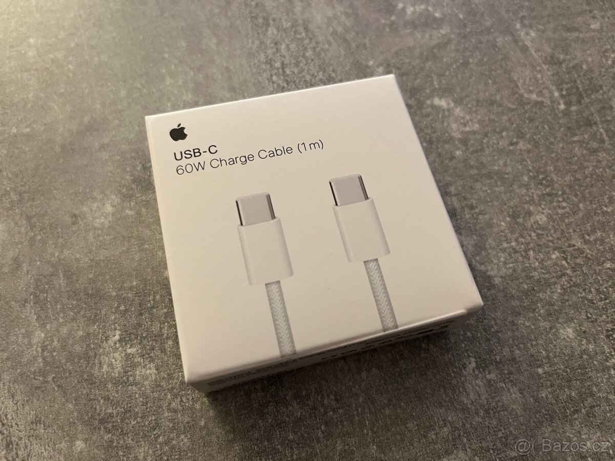 Nabíjecí kabel na iPhone