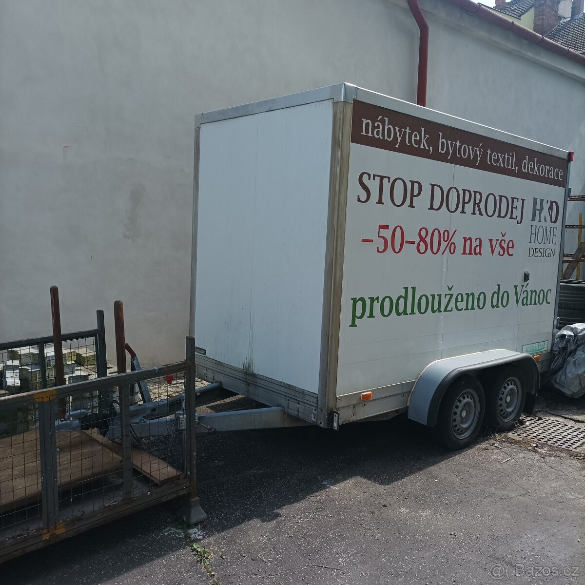 Přívěsný vozík