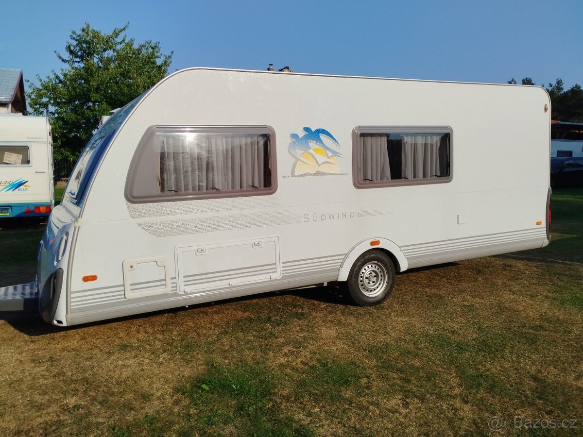 KNAUS 550FSK pro 6. Pevné palandy. R 2007. Stan. 100km/h