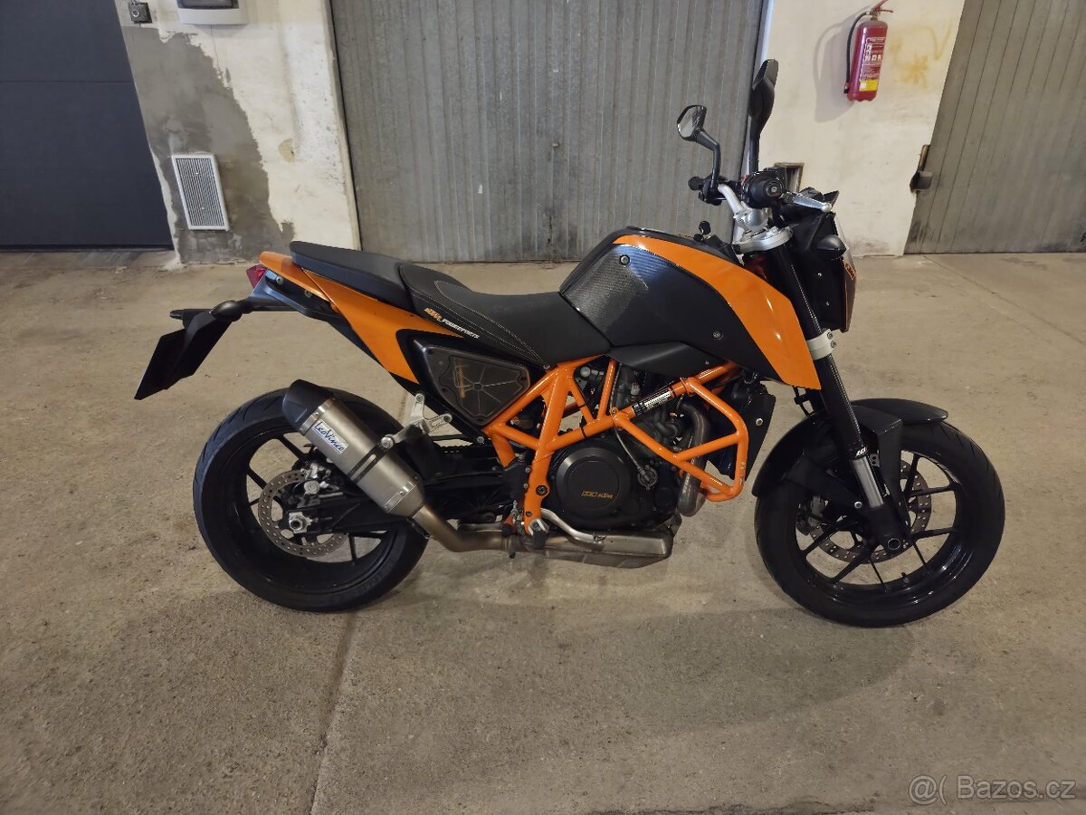 KTM 690 Duke