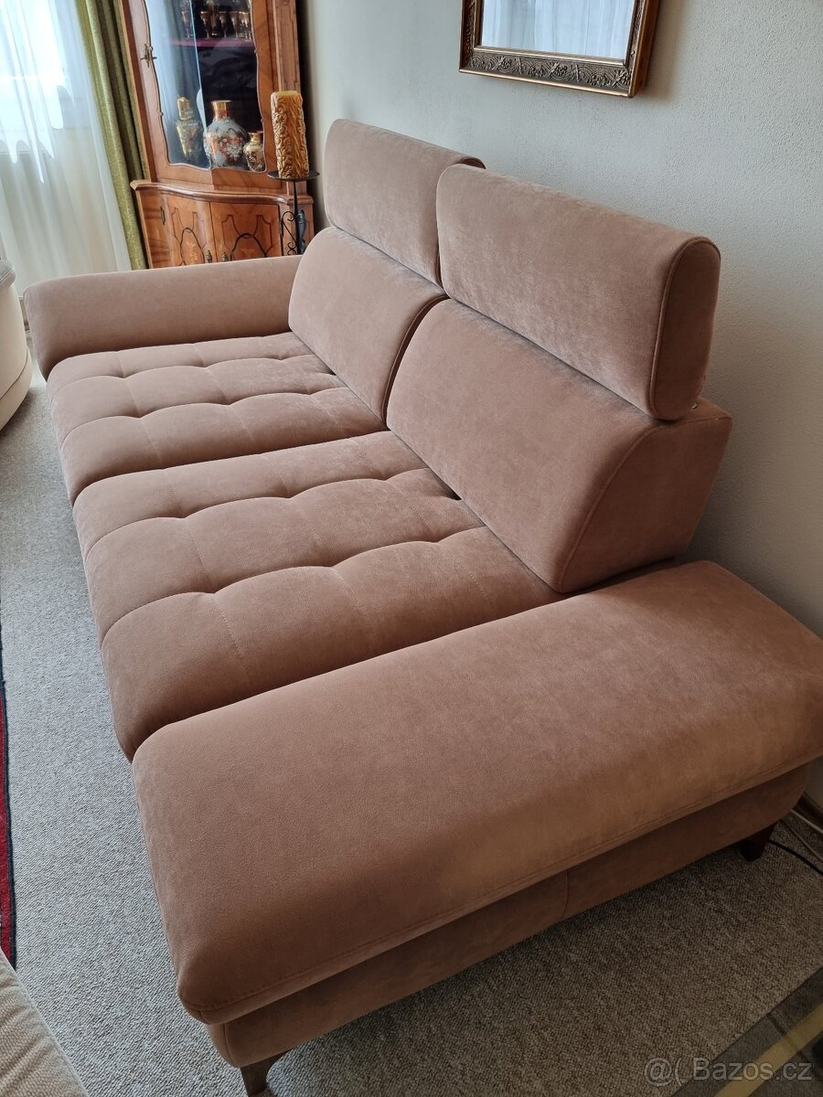 Nepoužívaná 2 roky stará polohovatelná sedacka