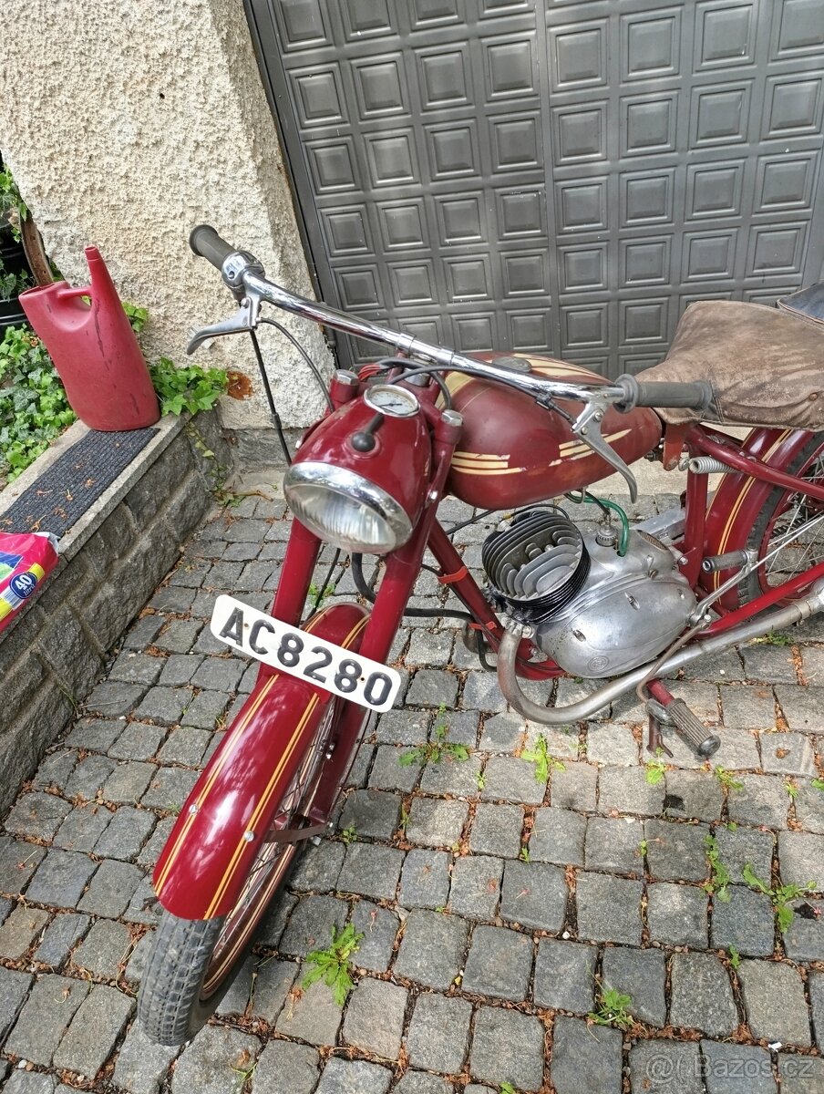 Monark ČZ 150, motory JAWA , náhradní díly