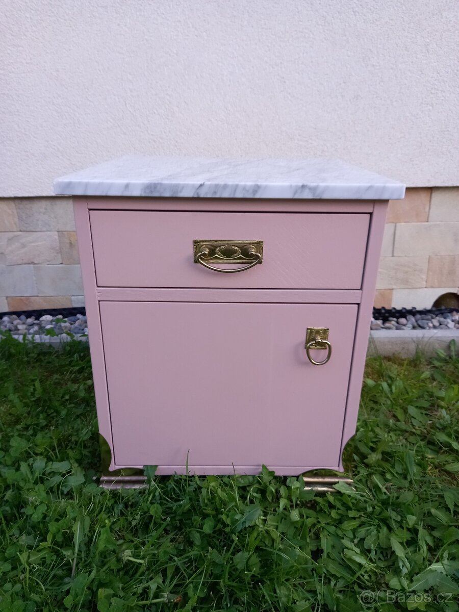 Malá komodka