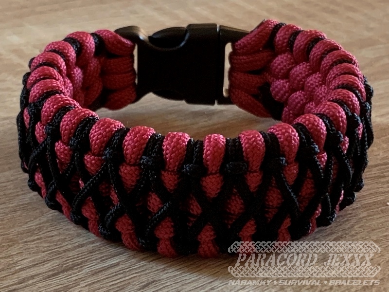 Paracord náramek (19 cm) burgundy - black