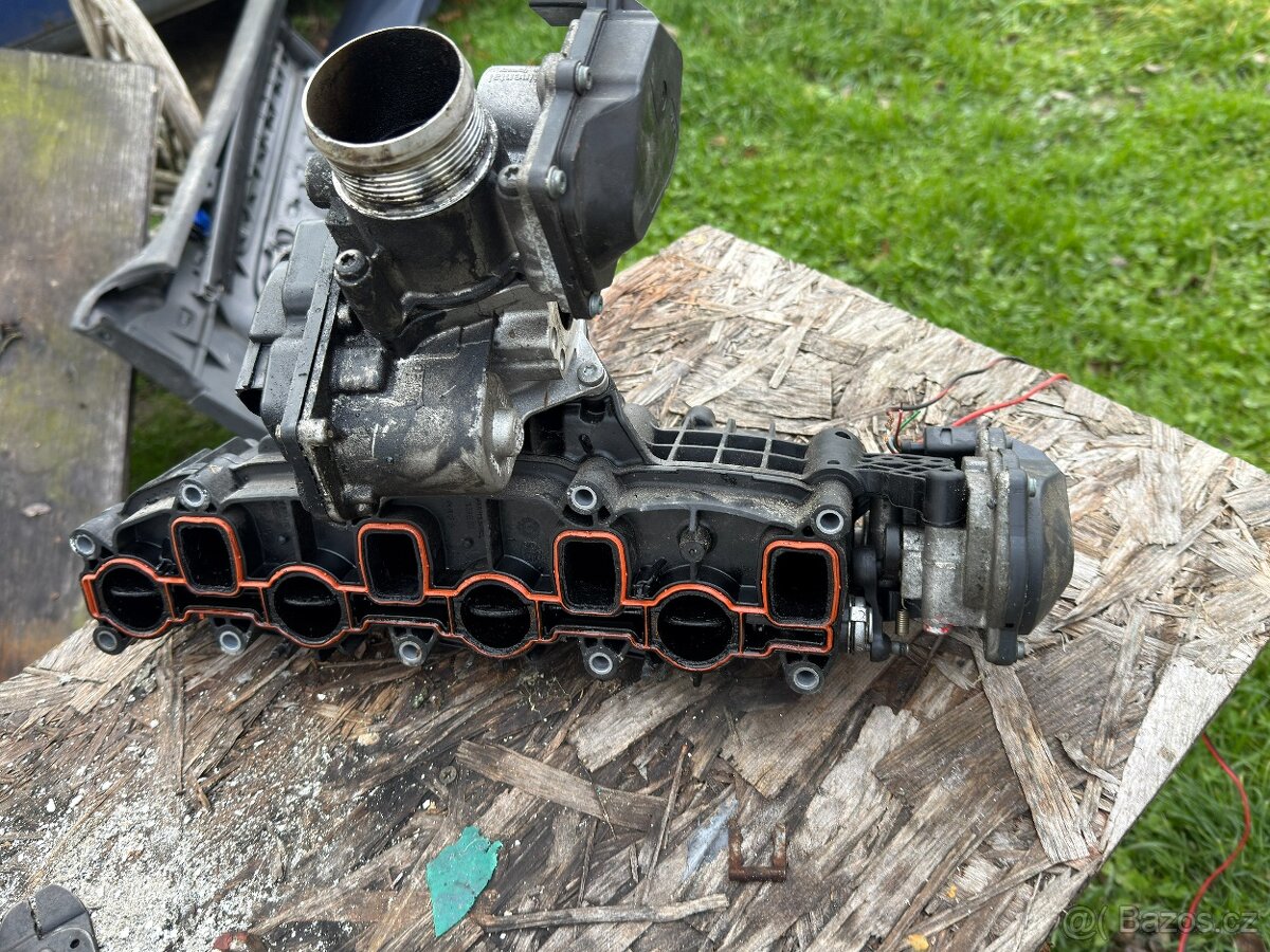 Sací potrubí + nastavovací prvek  VAG 03L129086V