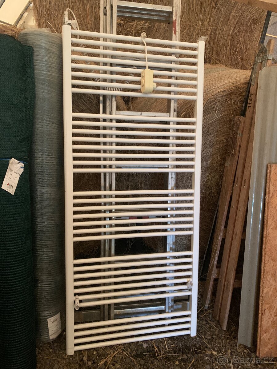 Koupelnový topný žebřík