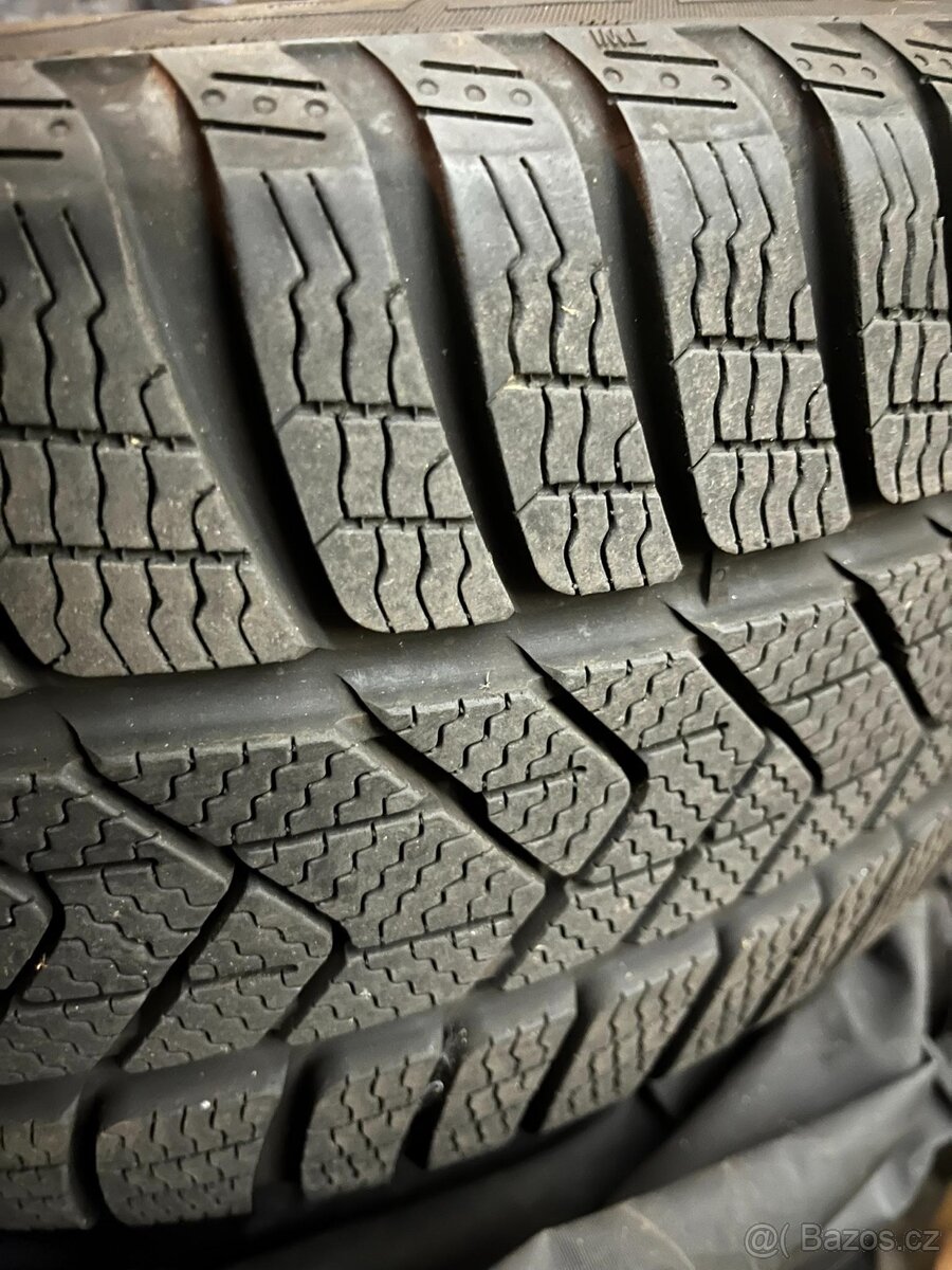 Zimní pneumatiky Pirelli WINTER SOTTOZERO