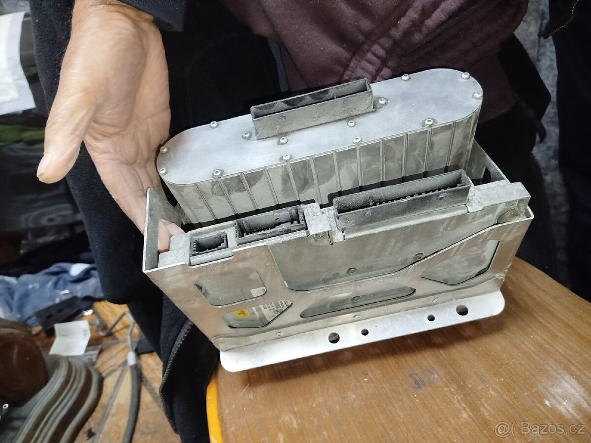 Zesilovač w221 Bang & Oluffsen