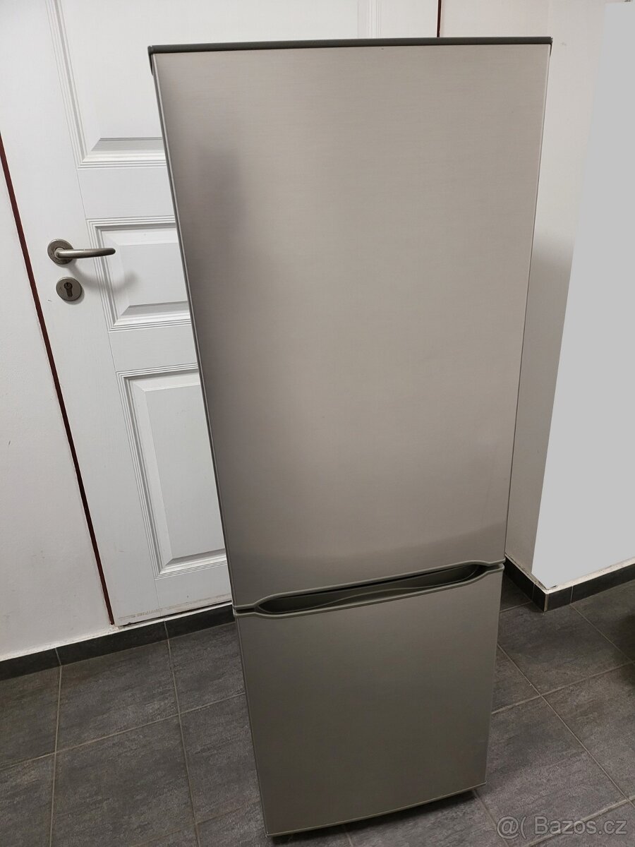lednice se spodním mrazákem, nerez, A++