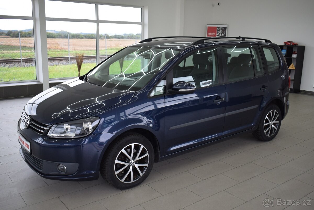 Volkswagen Touran 1,6 TDi 77 kW, 7-míst,NAVI,1.maj.,