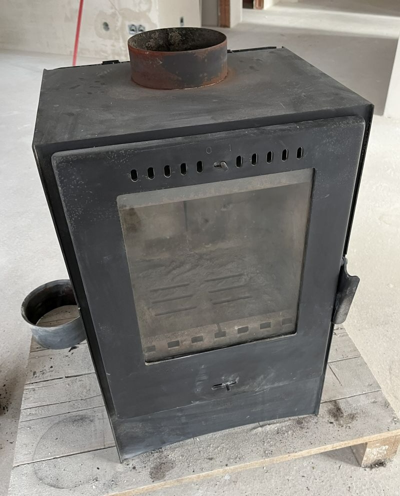 Krbová kamna SKAL II (7 kW) ve velmi dobrém stavu