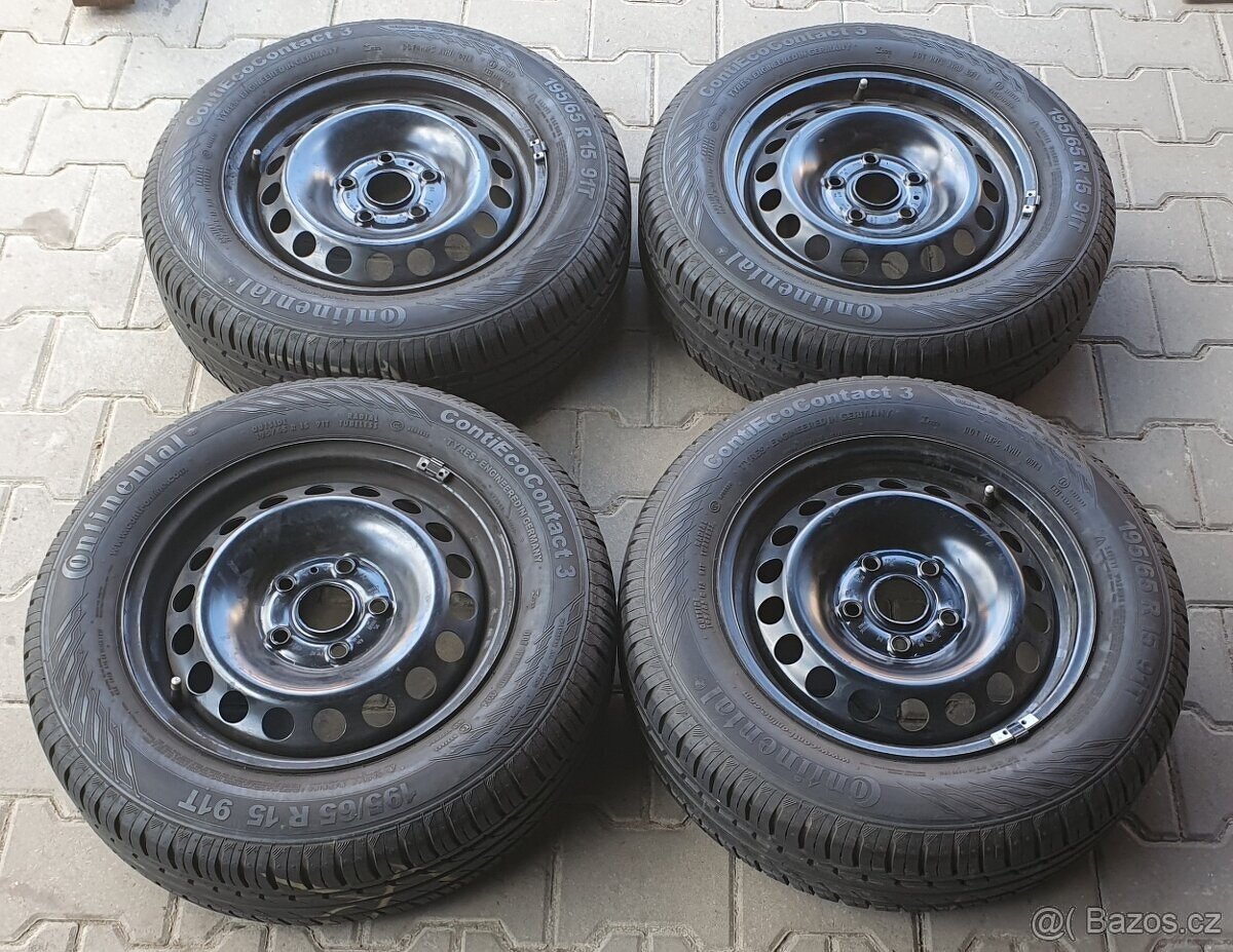 letní pneu Continental 4x8mm 195/65 R15 s origo VW disky