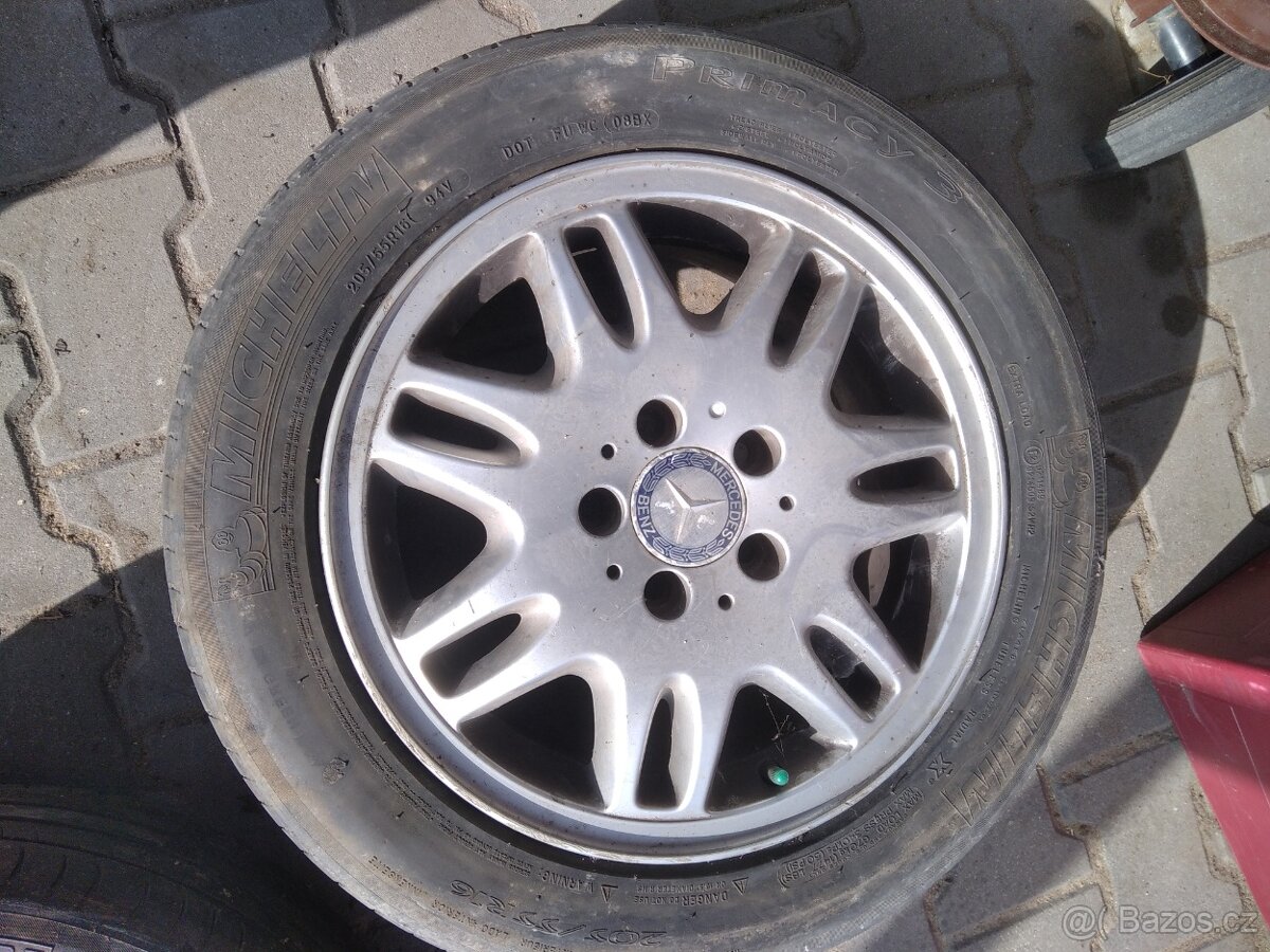 Alu kola r16