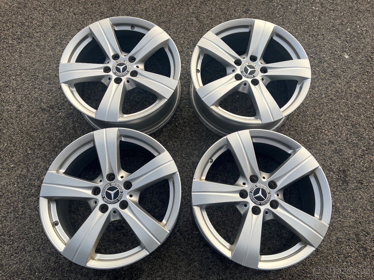 Originál Mercedes C W206 R17