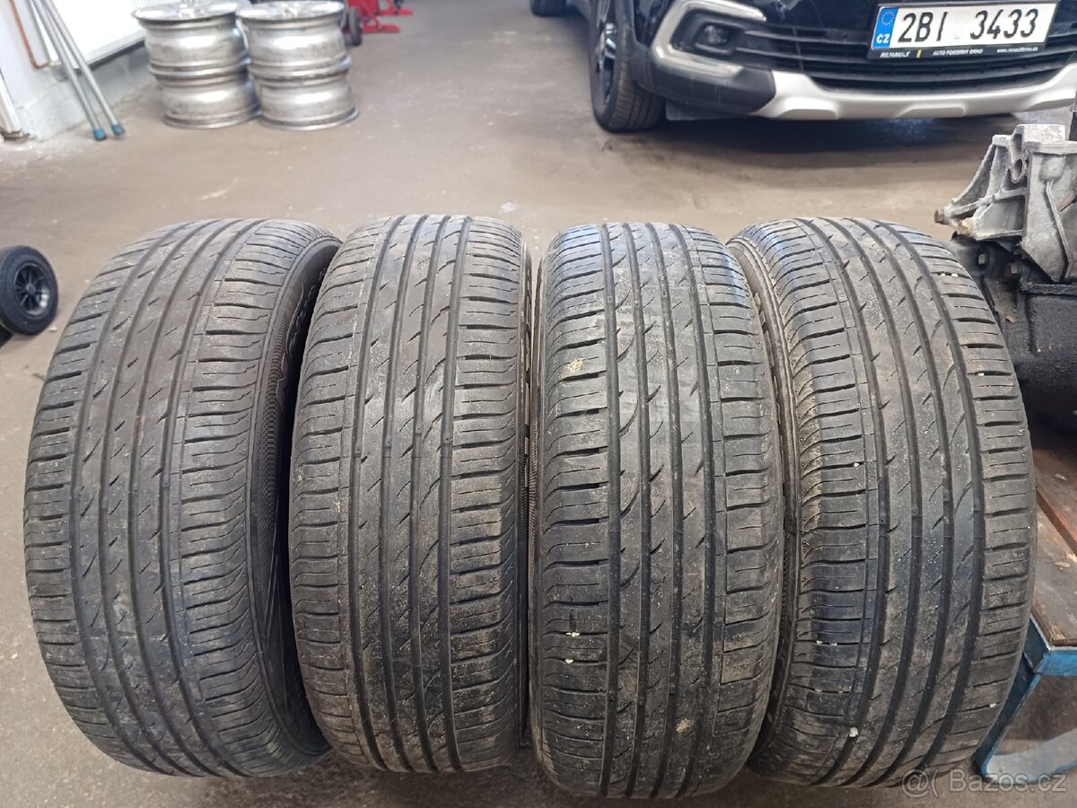 Letní pneu 185/60/15