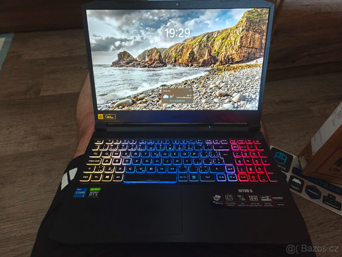 Acer Nitro 5 Shale Black