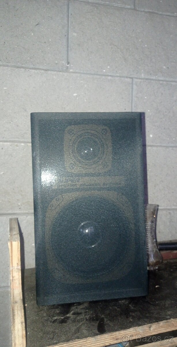 Reproduktor Bluetooth,AUX, USB , karaoke.