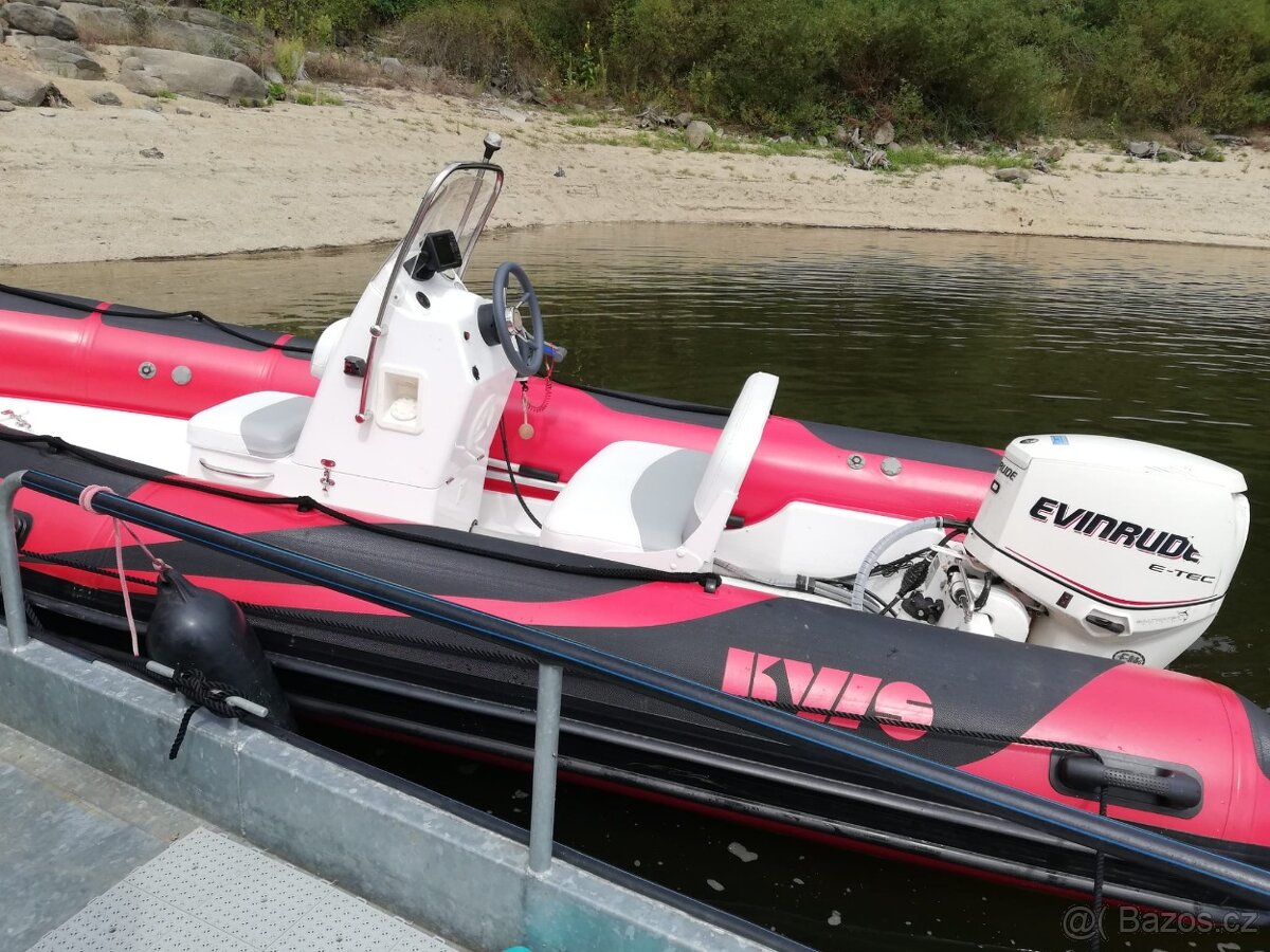ČLUN ADVENTURE V-500 + MOTOR EVINRUDE (možnost i s vlekem)