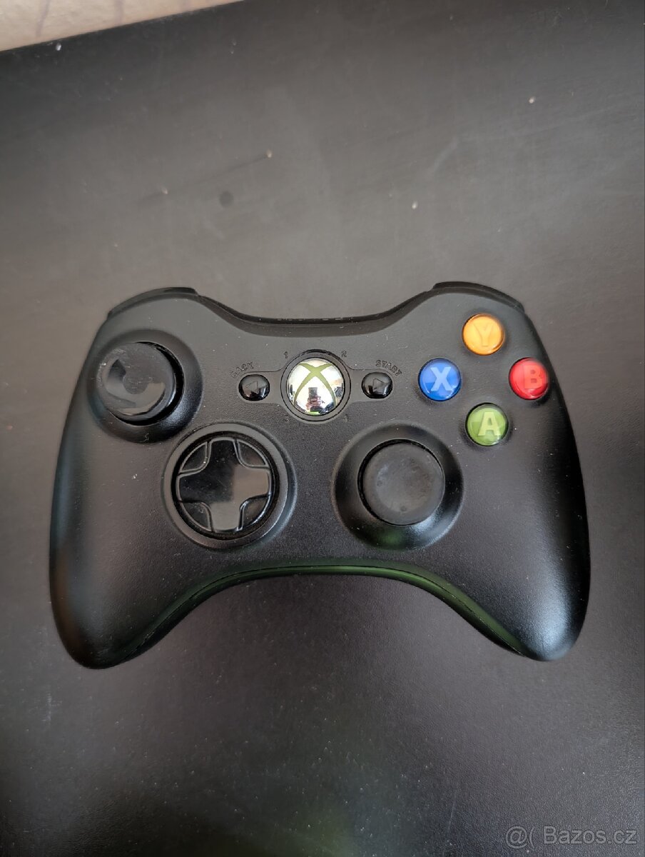 Xbox 360 ovladač