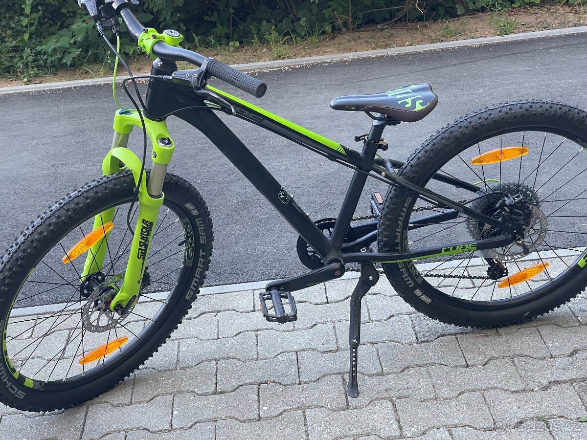 Cube acid 240 race s vzduchovou vidlicí a hydraulickými brzd
