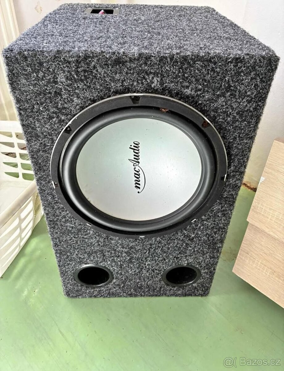 Prodám subwoofer do auta ze zesilovačem