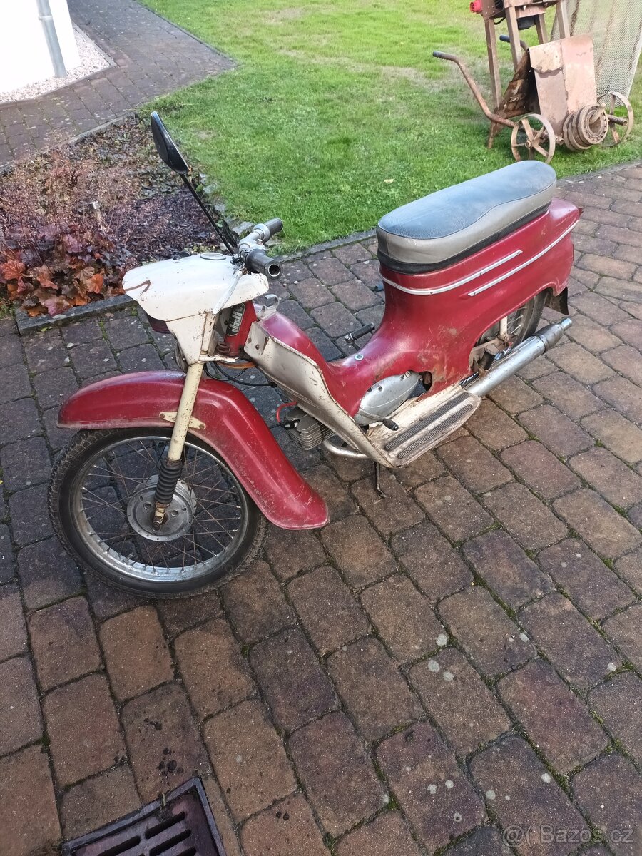 Jawa pionýr 05