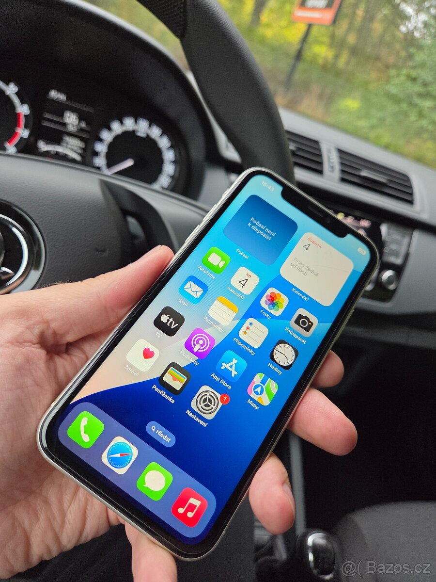 Apple iPhone 11 64GB White - baterie 88%