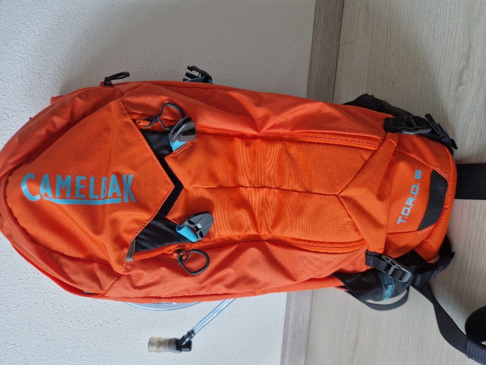 Camelback Toro 8 cyklo batoh s páteřákem
