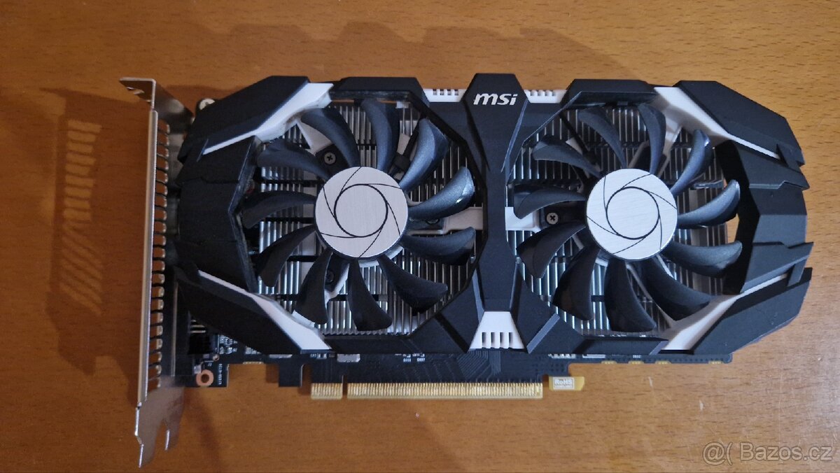 Grafické karty PCI-E plně funkční