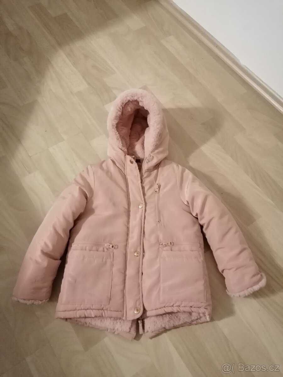 Dívčí zimní bunda vel. 110
