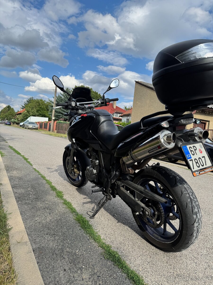 Aprilia Pegaso 650 Strada