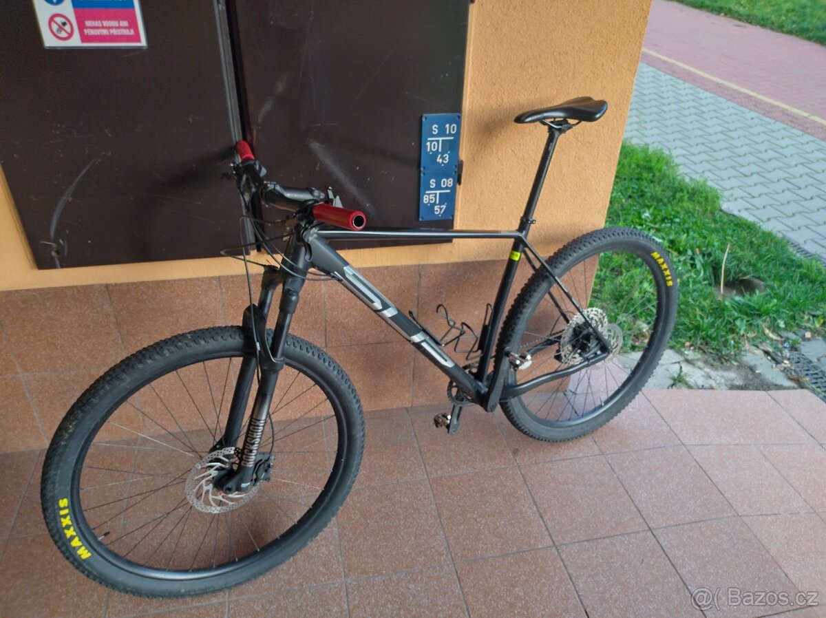 Superior 909 XP r. 2022 vel. 21 palců (XL)