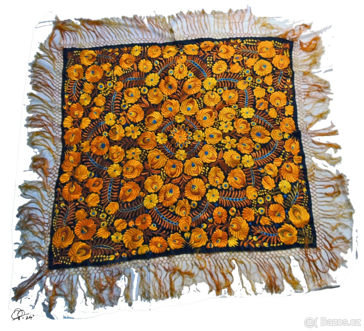 Raritní ručně vyšívaný ubrus