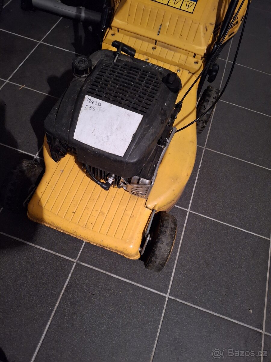 Sekacka Briggs & Stratton, na nahradni dily