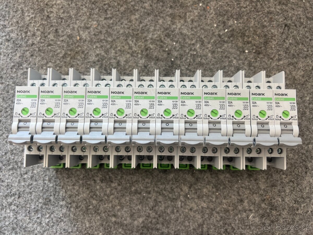 Instalační vypínač NOARK 101391 EX9I40 šířka 1 modul, 3pól