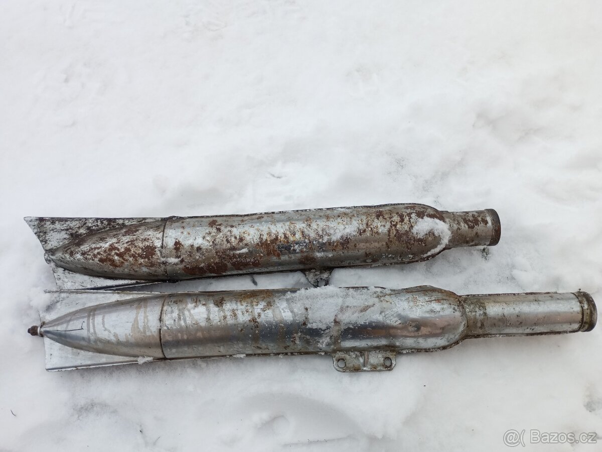 Nádrž a výfuky ČZ