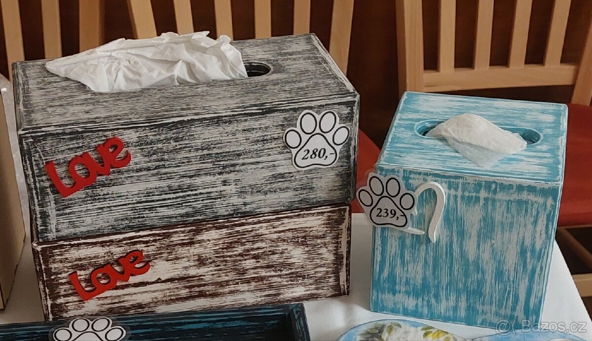 Drevena krabička na kapesníky