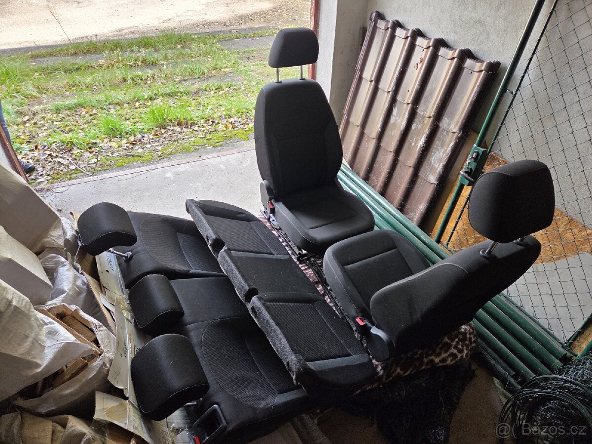 Sedačky bez výhřevu Škoda Rapid