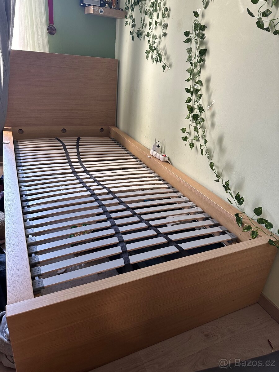 postel MALM ikea 90x200
